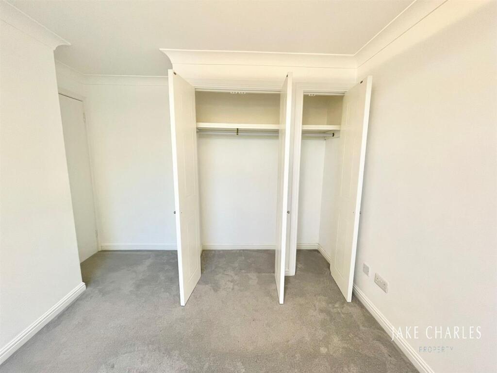 Additional image 7 of Oakwood Road, Bricket Wood, St. Albans