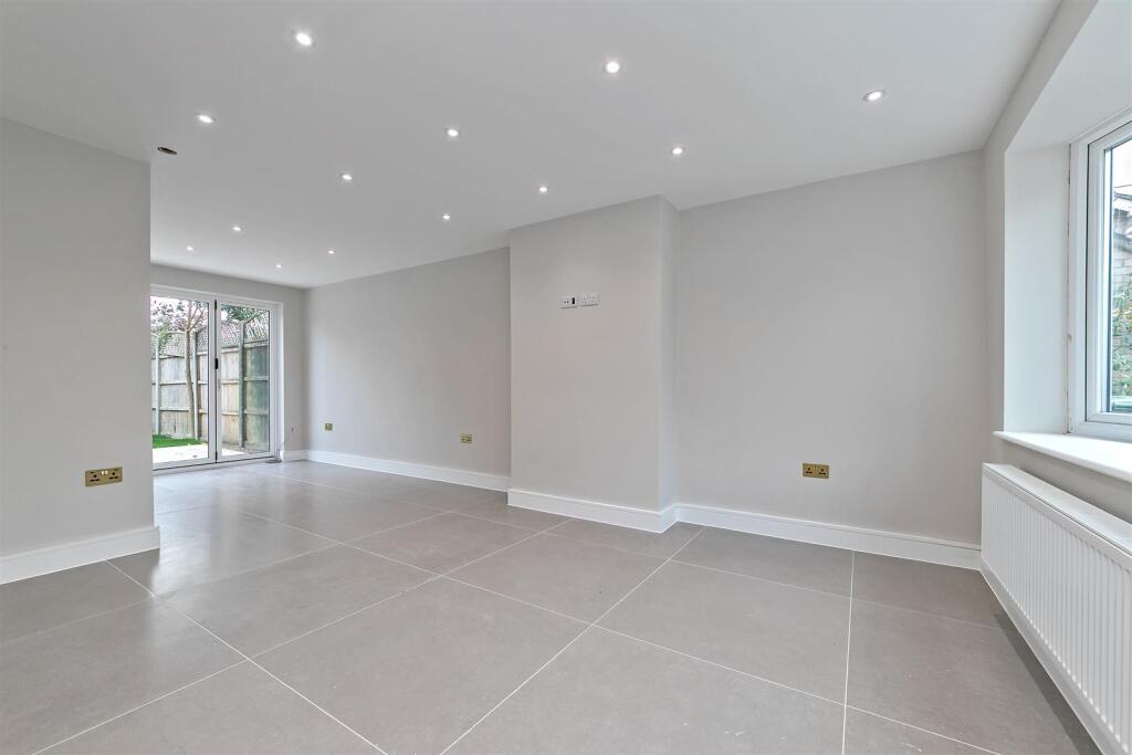 Additional image 6 of Wych Elms, Park Street