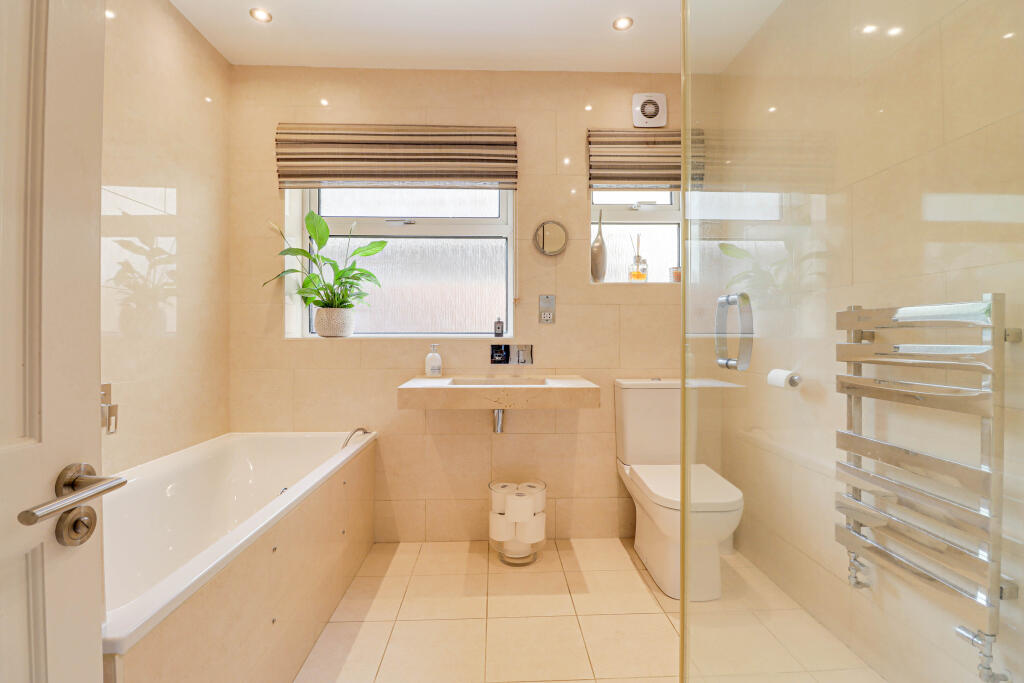 Additional image 12 of Mayflower Road, Park Street, St. Albans, AL2