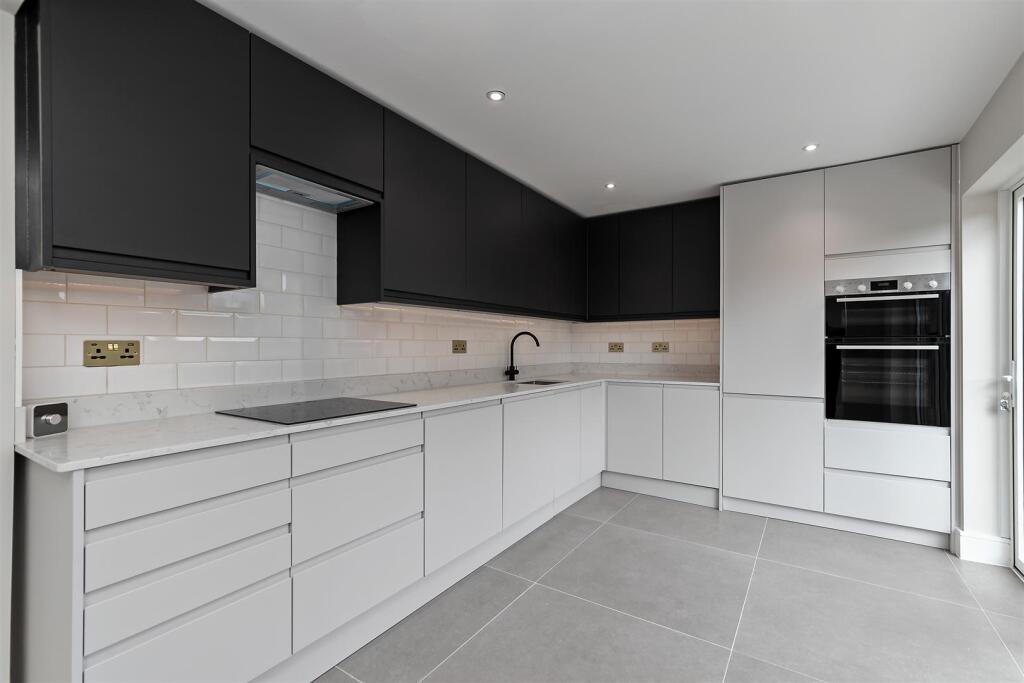 Additional image 30 of Wych Elms, Park Street