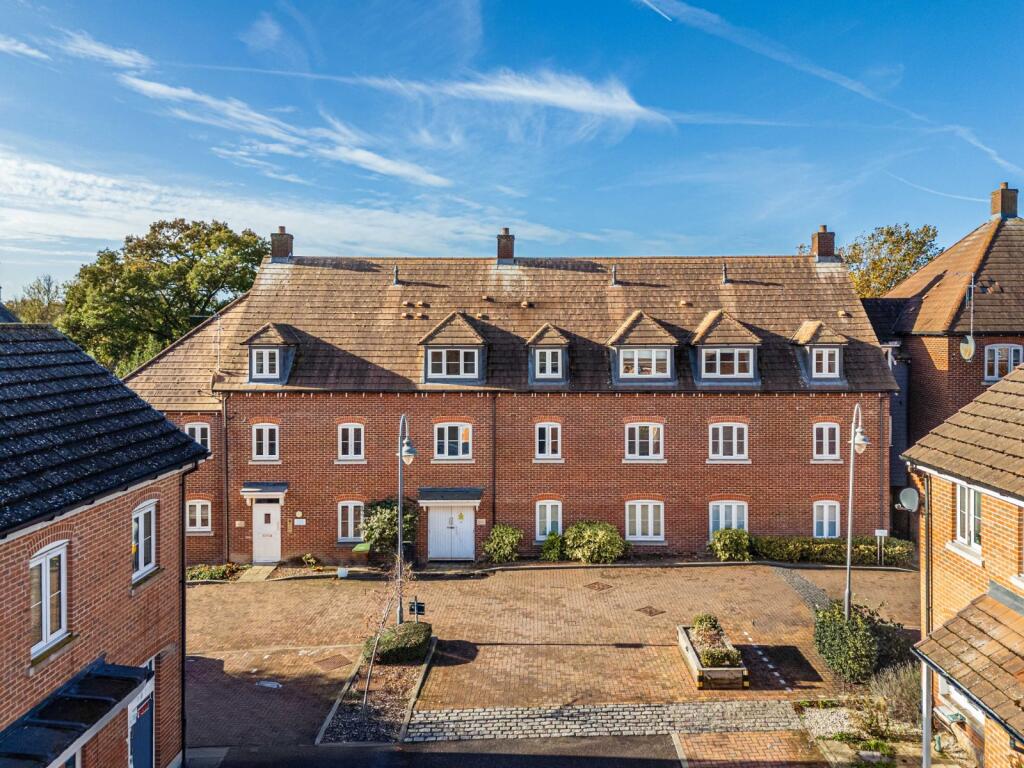 Property image for Avian Avenue, Curo Park, St. Albans, Hertfordshire, AL2