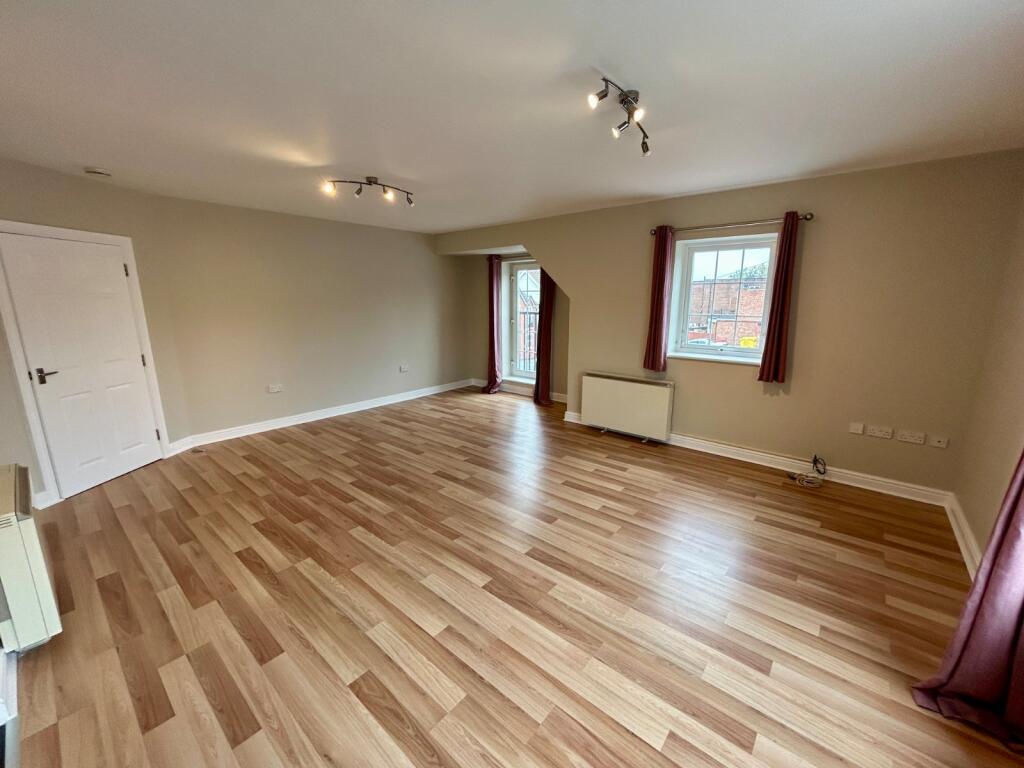 Additional image 11 of Bell Lane, Studley, B80