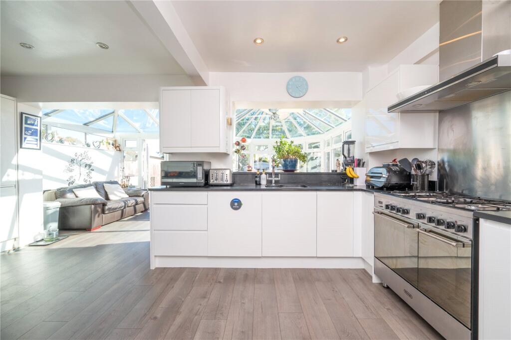 Additional image 17 of The Crescent, Bricket Wood, St. Albans, Hertfordshire