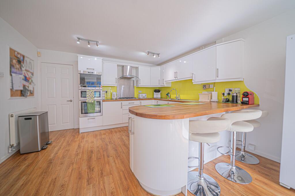 Additional image 3 of Starbold Crescent, Knowle, B93