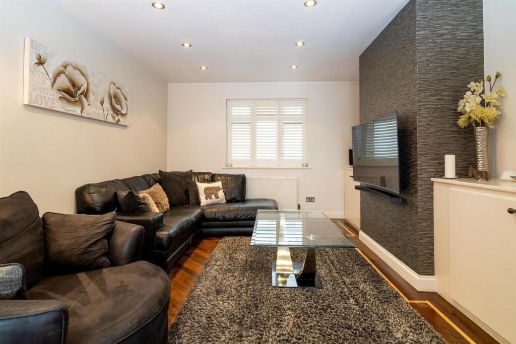 Additional image 4 of St Albans Road East, Hatfield