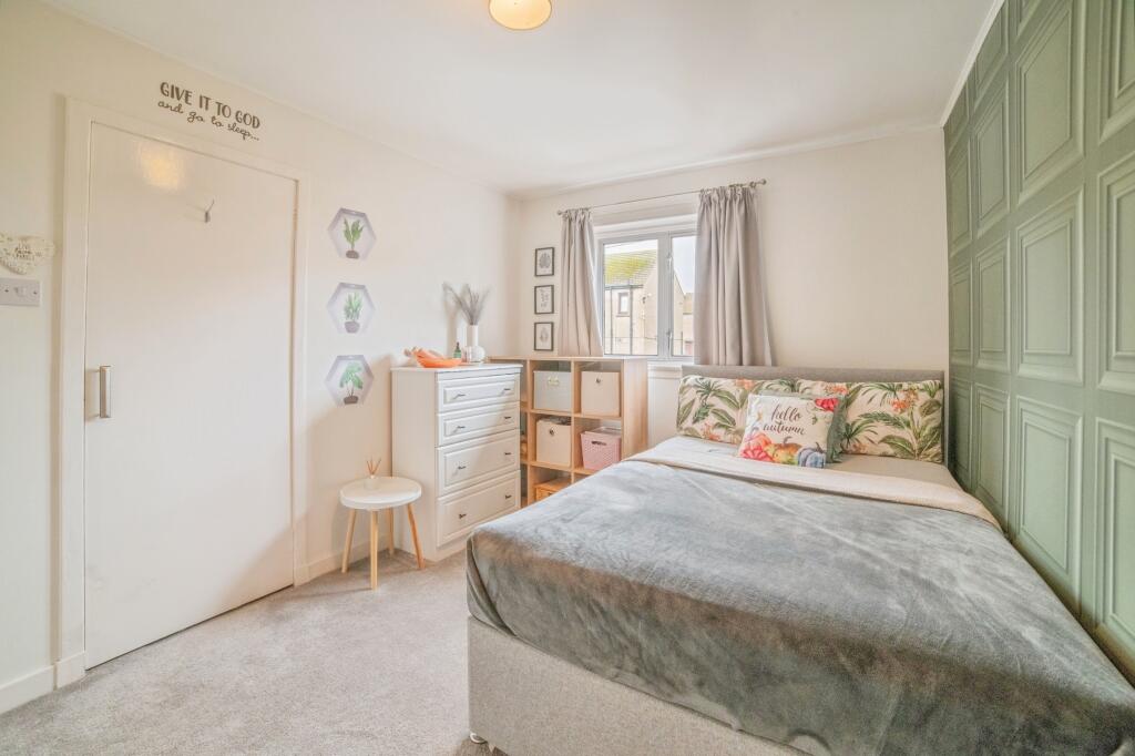 Additional image 10 of Addison Crescent, Banff, AB45