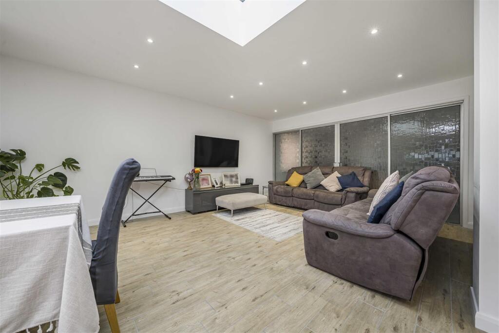 Additional image 18 of Park Street Lane, Park Street, St. Albans