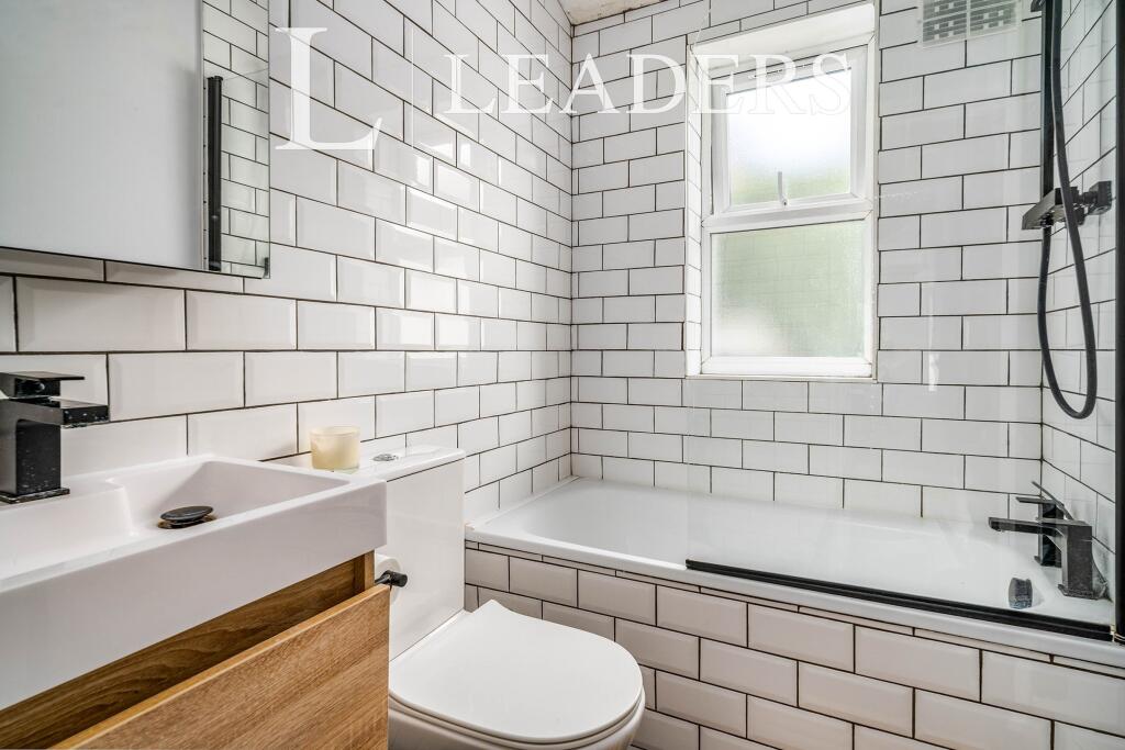 Additional image 8 of Holywell Hill, AL1