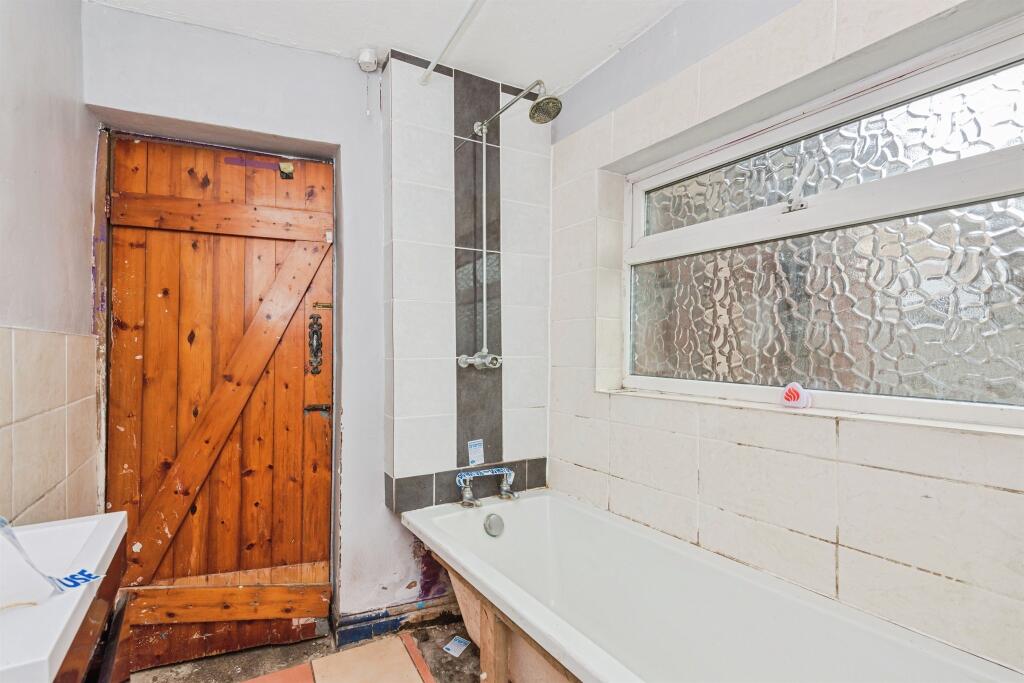 Additional image 6 of Tamworth Road, Amington, Tamworth