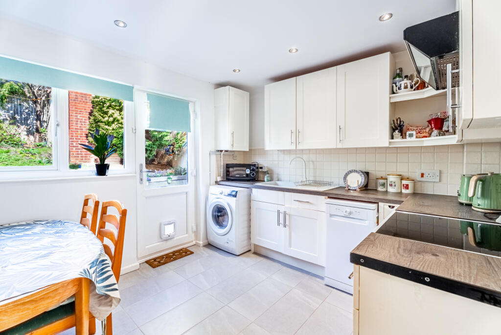 Additional image 6 of Becks Close, Markyate, St. Albans, Hertfordshire, AL3