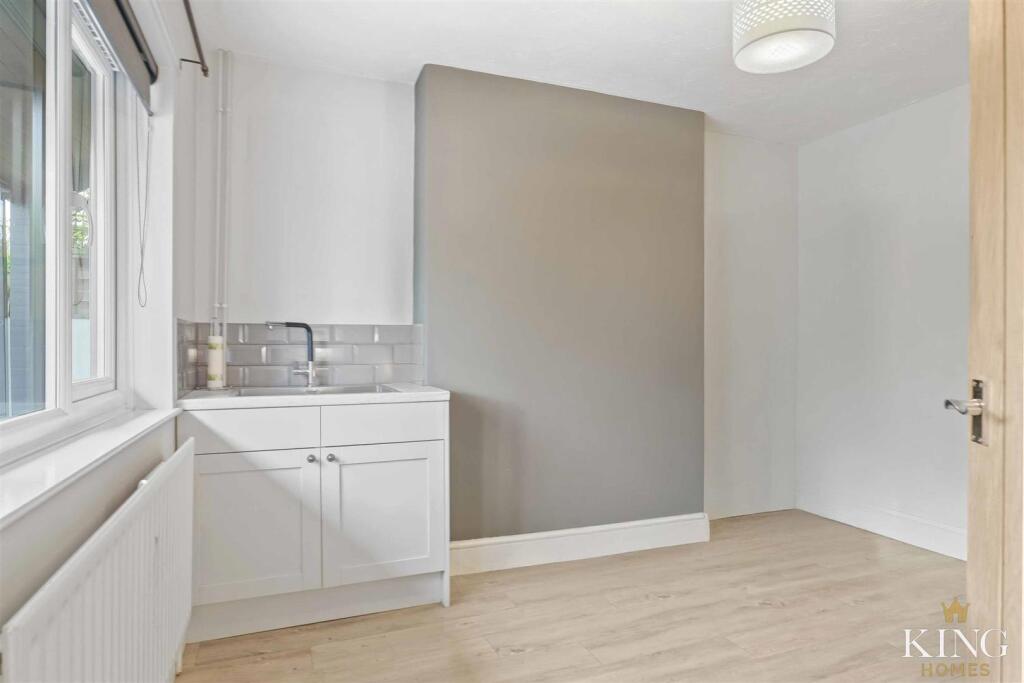 Additional image 20 of Birmingham Road, Mappleborough Green, B80 7BL