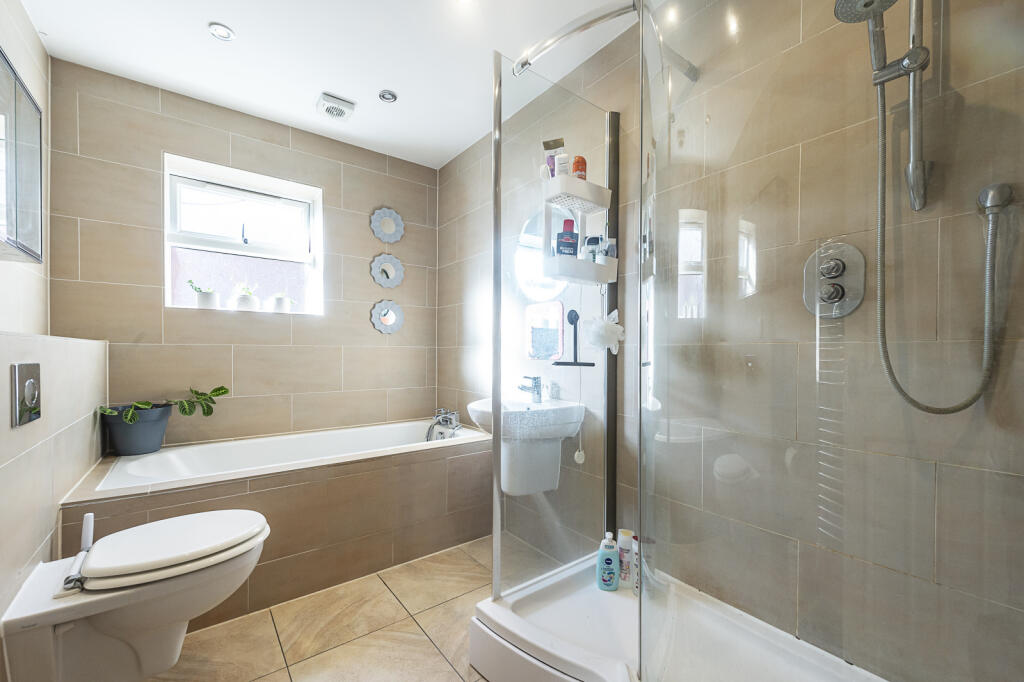 Additional image 14 of Penn Road, Park Street, St. Albans, Hertfordshire, AL2