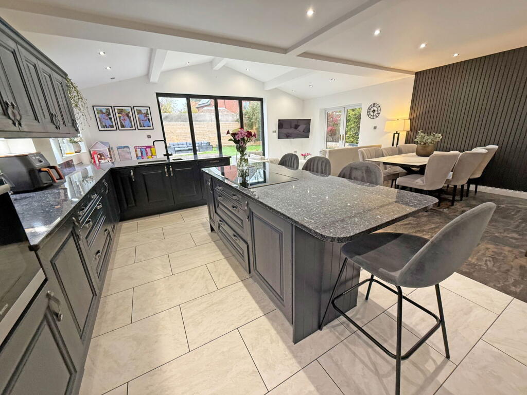 Additional image 26 of Hitherside, Dickens Heath, Solihull, B90 1RT