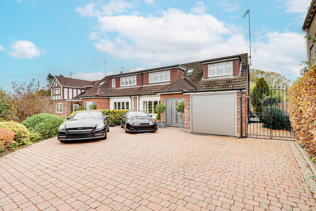 Additional image 26 of Mayflower Road, Park Street, St. Albans, AL2