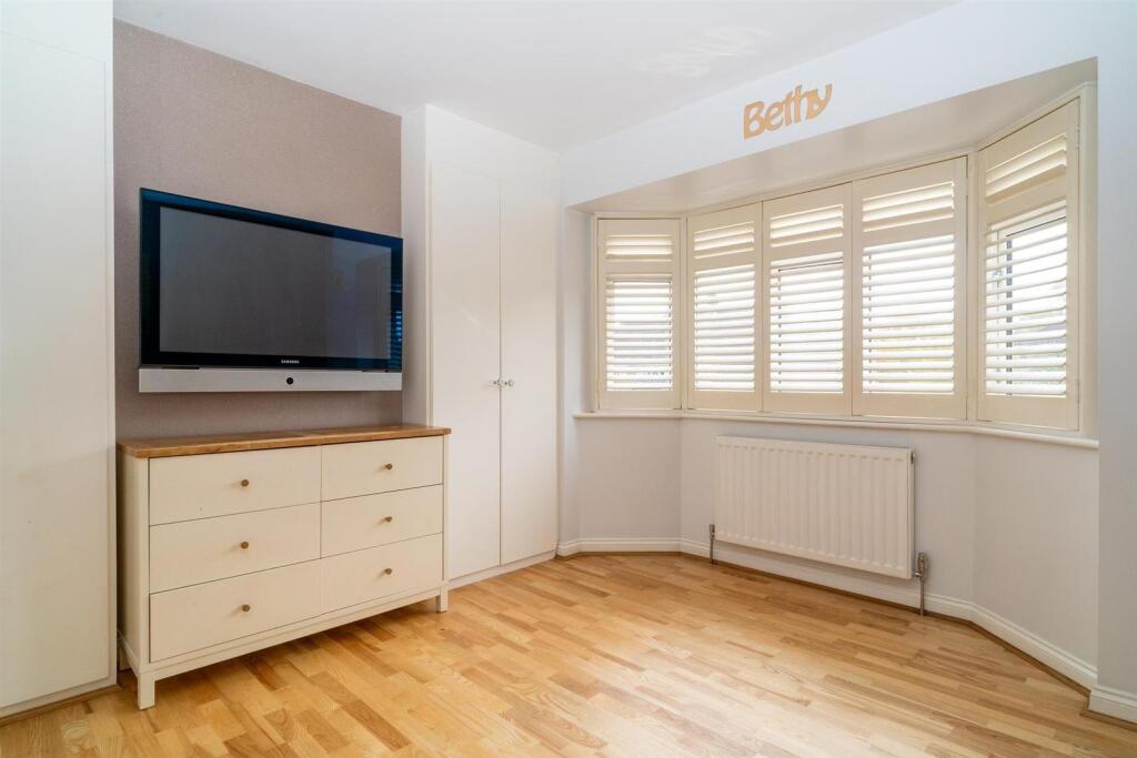 Additional image 12 of St Albans Road East, Hatfield