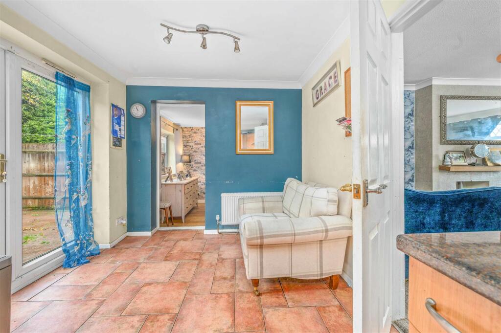 Additional image 5 of Alne Close, Henley-In-Arden