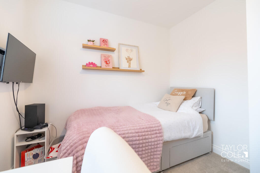 Additional image 30 of Hill Drive, Polesworth