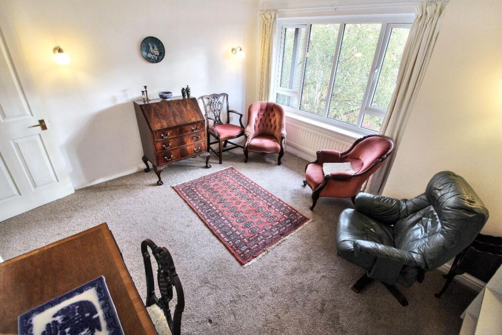 Additional image 4 of Flat , Blackthorn Court, Chestnut Walk, Henley-in-Arden