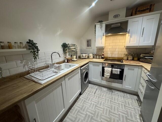 Additional image 4 of Middlewood Close, SOLIHULL