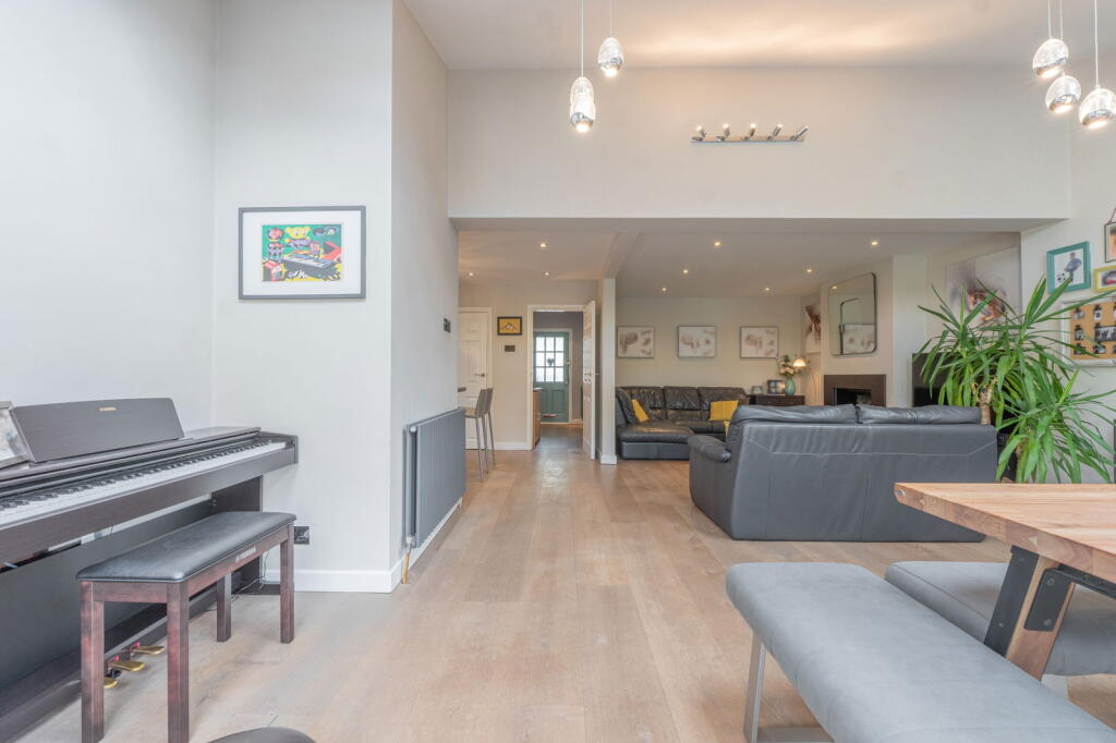 Additional image 6 of Greyfort Crescent, Solihull, B92 8DN