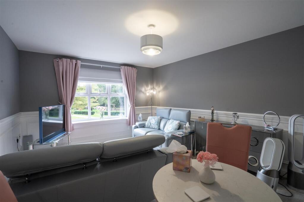 Additional image 3 of Ashtree House, The Laurels, Tamworth