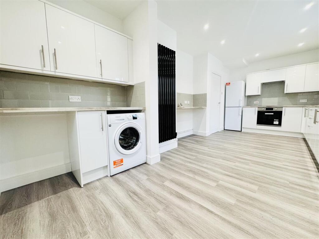 Additional image 5 of Elms Close, Solihull