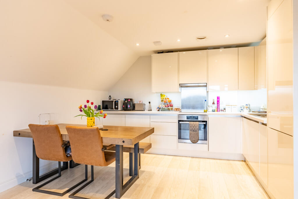 Additional image 3 of Roland Street, St. Albans, Hertfordshire, AL1