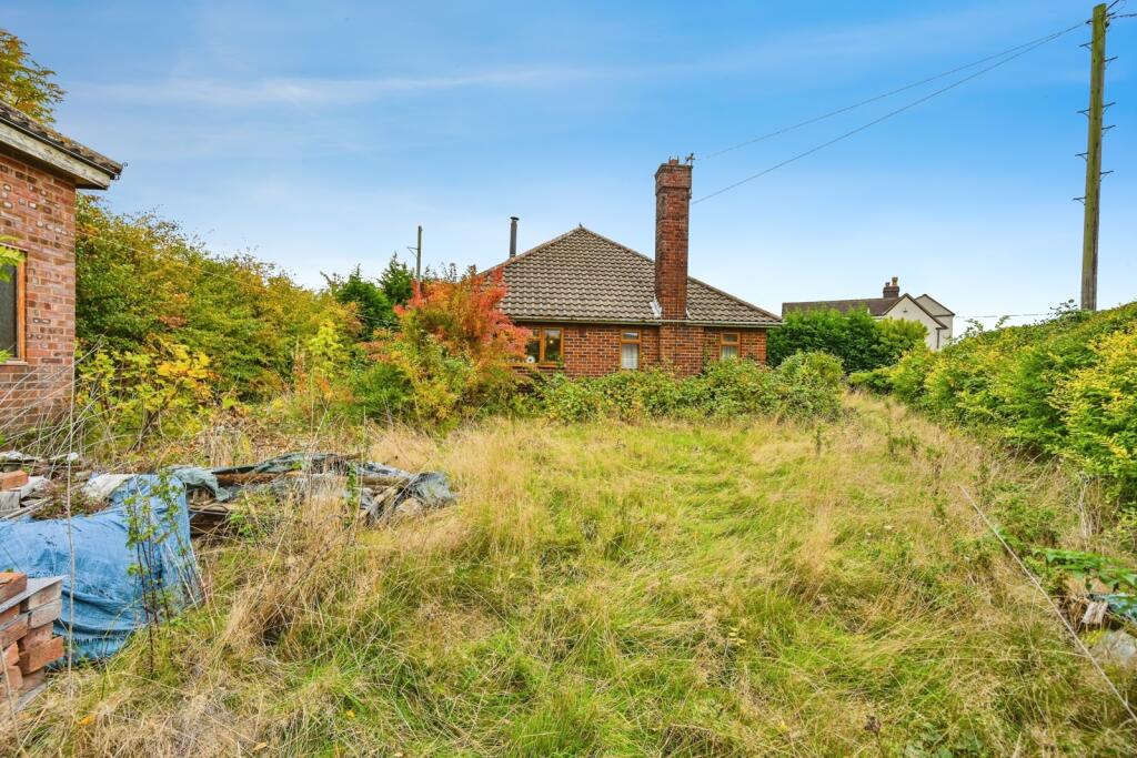 Additional image 12 of Clifton Road, No Mans Heath, Tamworth, Warwickshire, B79