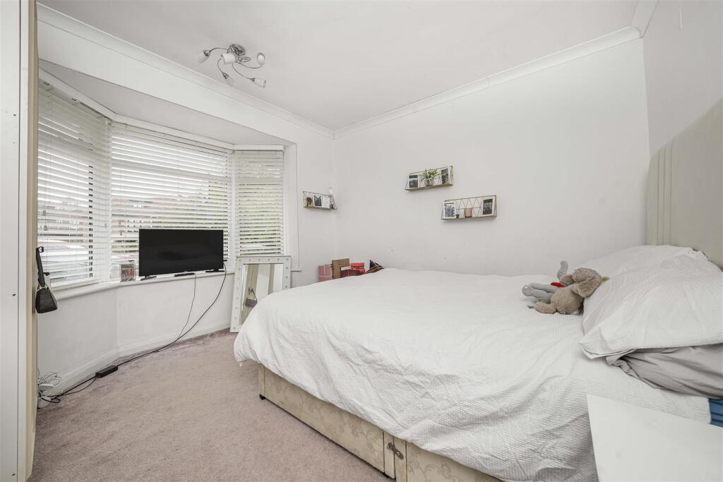 Additional image 7 of Park Street Lane, Park Street, St. Albans