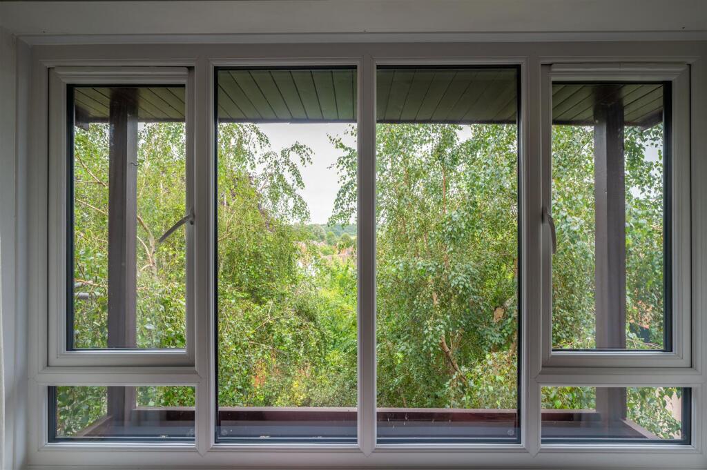 Additional image 9 of Chestnut Walk, Henley-In-Arden