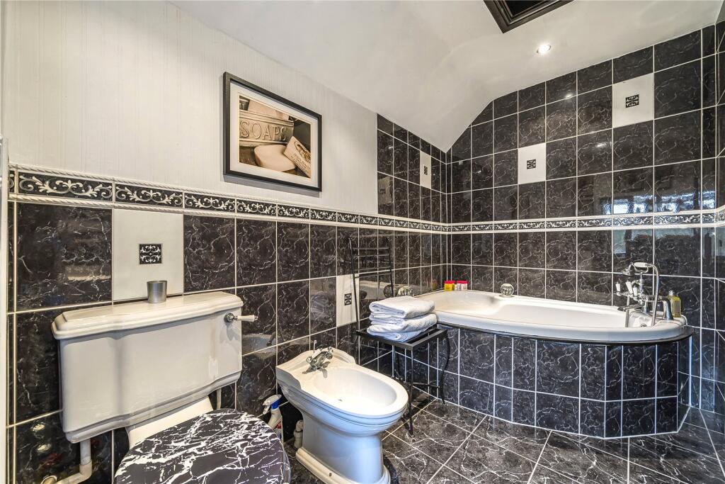 Additional image 10 of Church Farm Mews, Dosthill, Tamworth, Staffordshire, B77