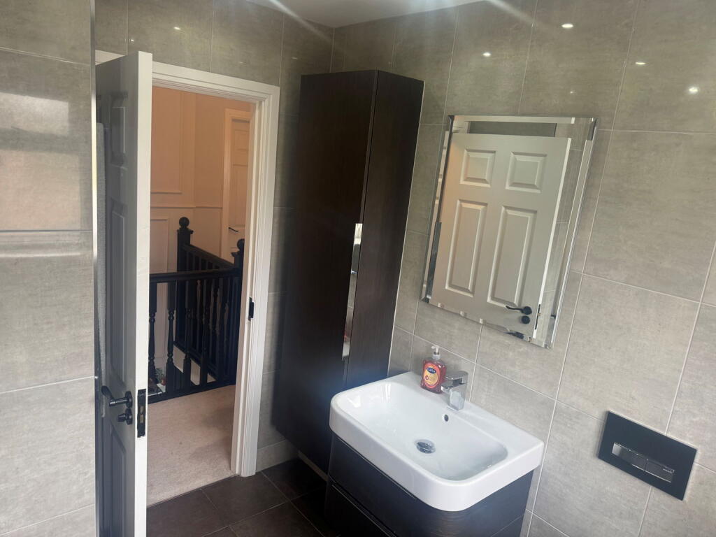 Additional image 29 of Hitherside, Dickens Heath, Solihull, B90 1RT