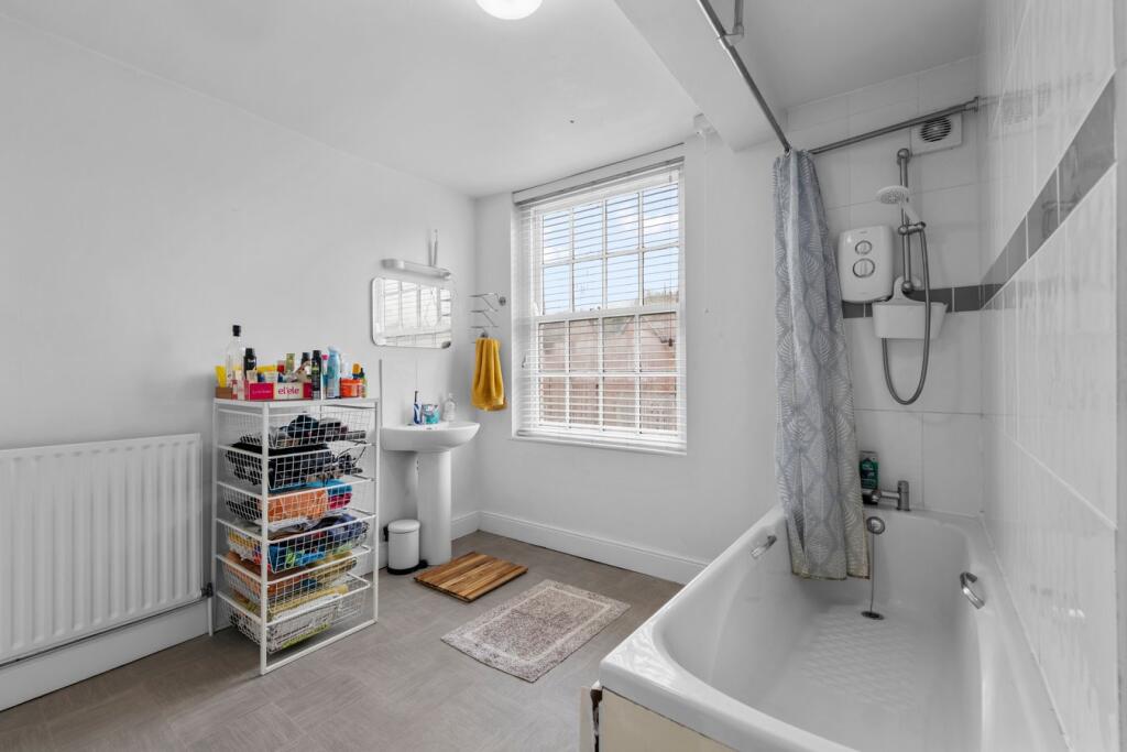 Additional image 27 of High Street, Henley in Arden, Warwickshire, B95