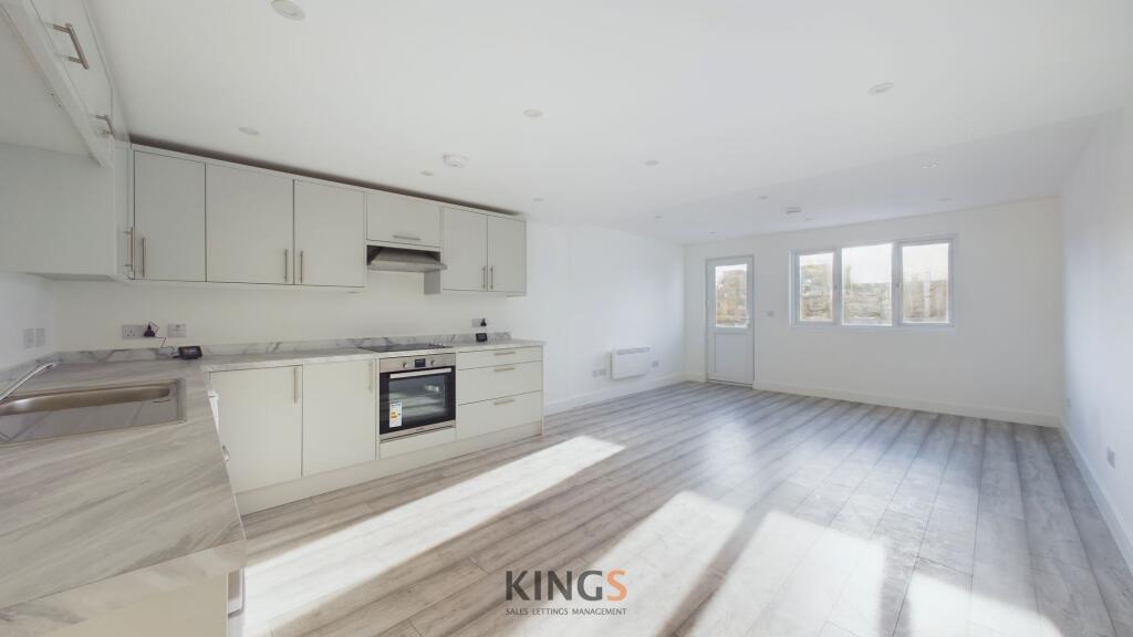 Additional image 5 of Town Centre, Hatfield, AL10