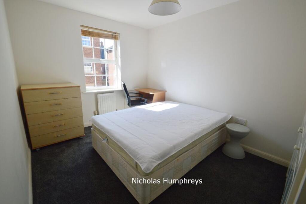 Additional image 4 of The Runway