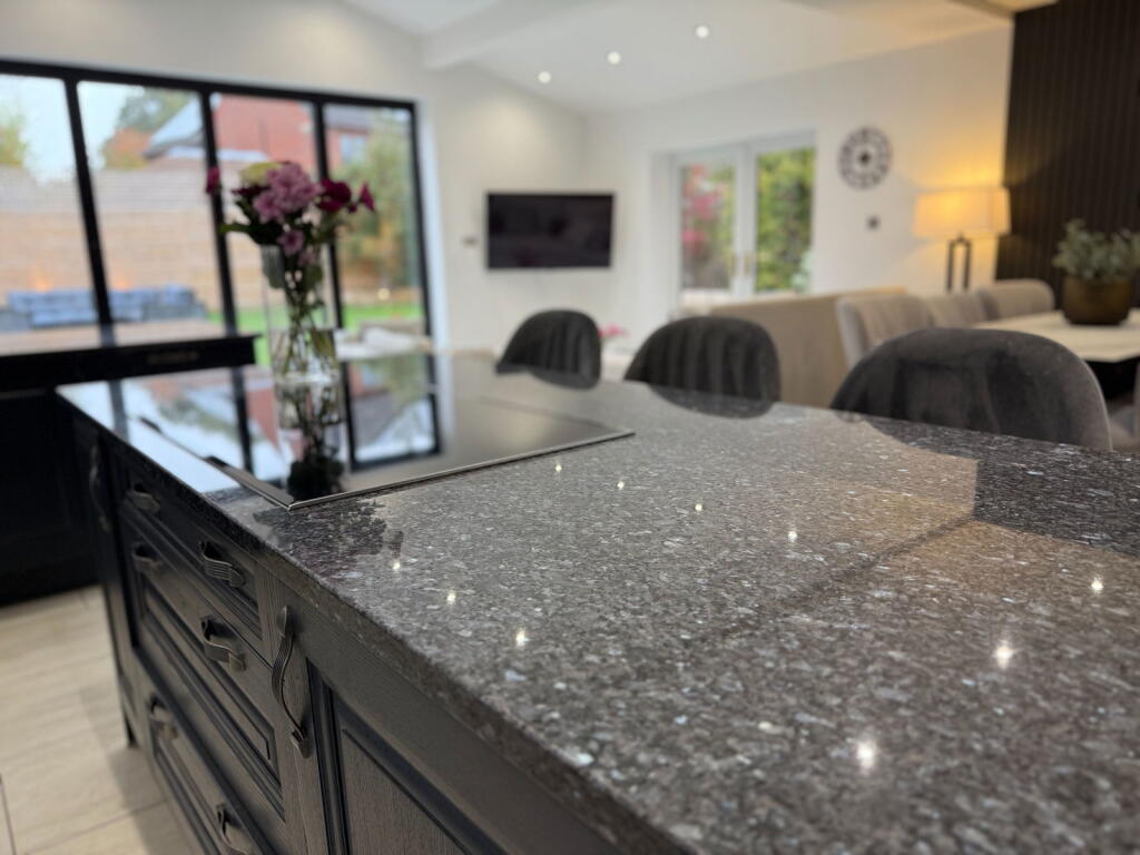 Additional image 35 of Hitherside, Dickens Heath, Solihull, B90 1RT