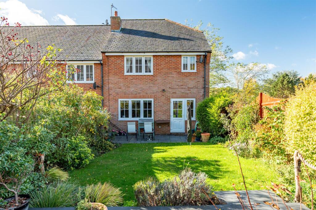 Additional image 2 of Welwyn Hall Gardens, Welwyn