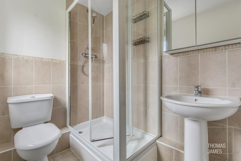 Additional image 9 of Great North Road, Hatfield, AL9