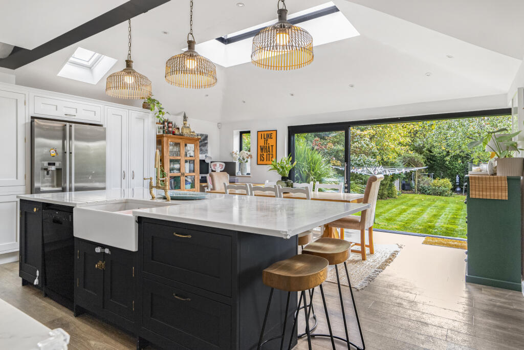 Additional image 3 of Bloomfield Road, Harpenden, Hertfordshire, AL5