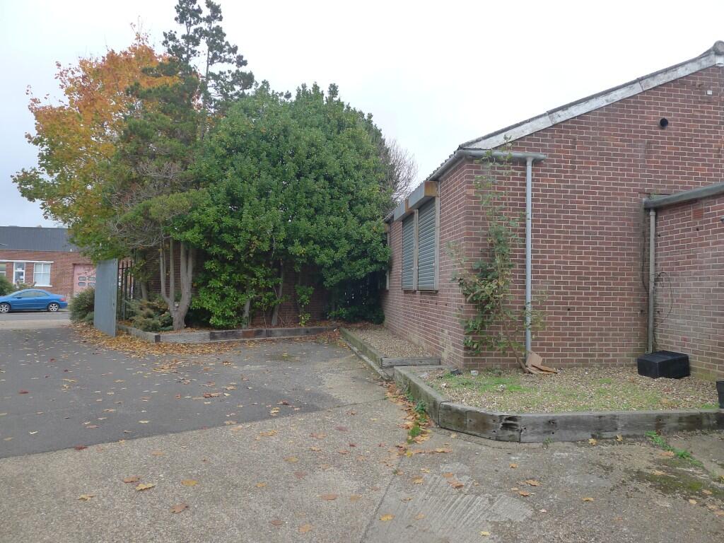 Additional image 4 of Unit 1, Swallow Court, Swallowfields, Welwyn Garden City, Hertfordshire AL7 1SB