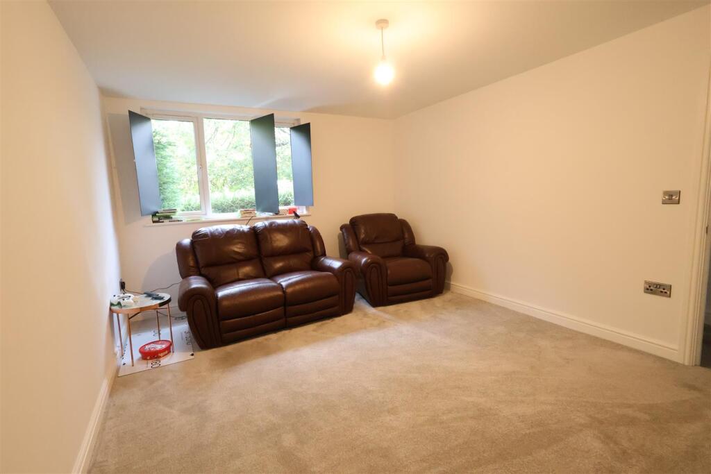 Additional image 5 of Edgeworth Close, Redditch