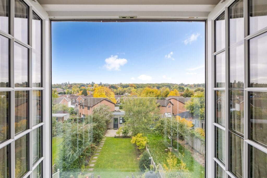 Additional image 10 of Barnfield Road, Harpenden, Hertfordshire