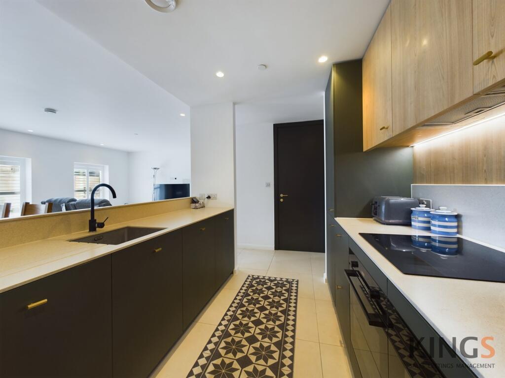 Additional image 4 of Salisbury Square, Blackhorse House, AL9