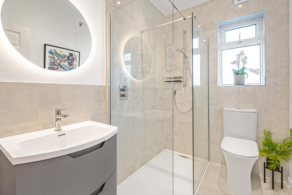 Additional image 9 of Crabtree Lane, Harpenden, Hertfordshire, AL5