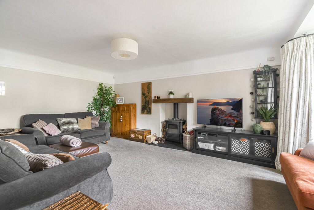 Additional image 6 of Bloomfield Road, Harpenden, Hertfordshire, AL5