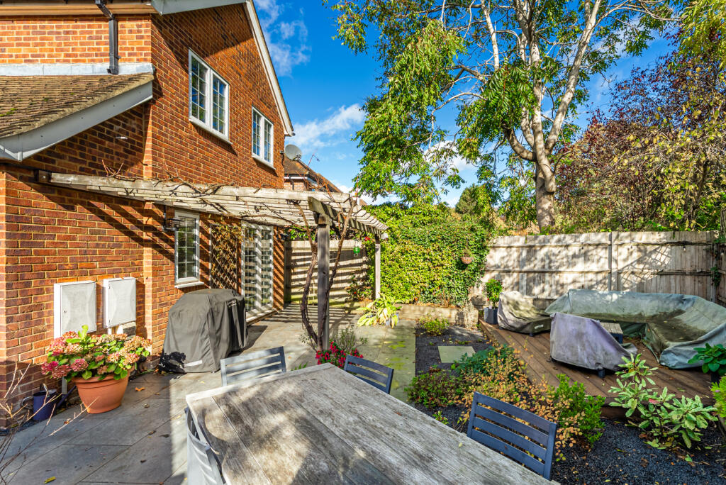 Additional image 17 of Harpenden Road, St. Albans, Hertfordshire, AL3