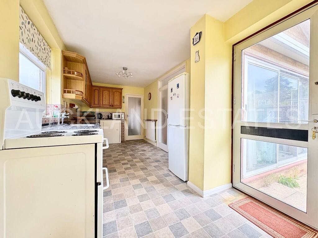 Additional image 3 of Knolles Crescent, Welham Green