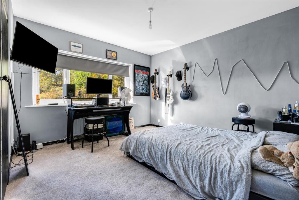 Additional image 22 of The Avenue, Welwyn