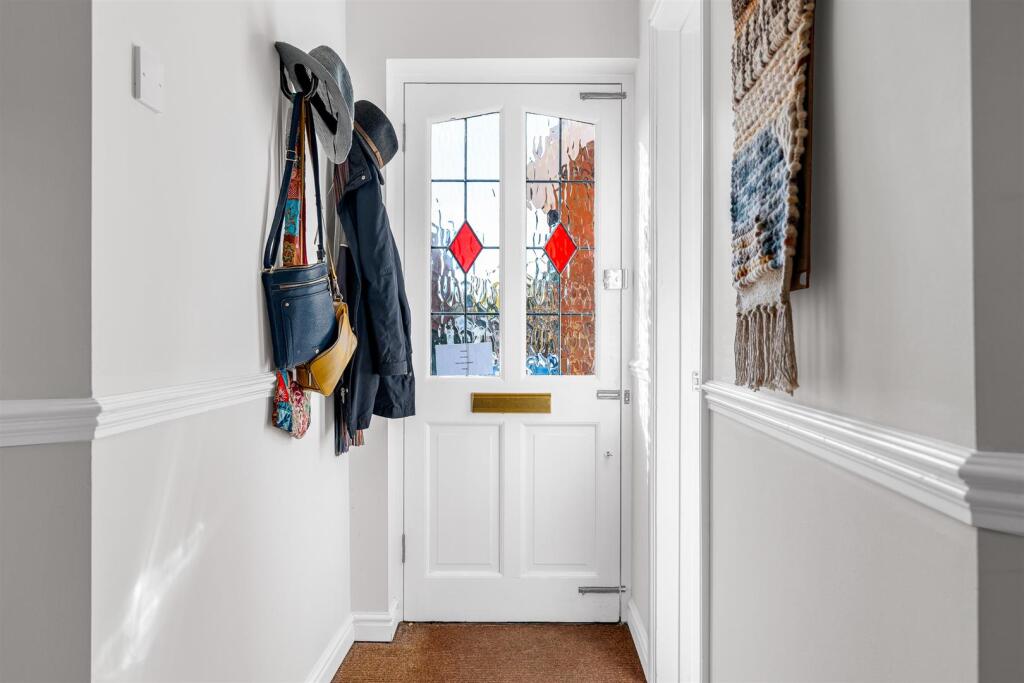 Additional image 3 of Welwyn Hall Gardens, Welwyn