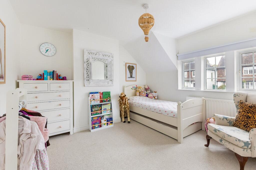 Additional image 12 of Barnfield Road, Harpenden, Hertfordshire